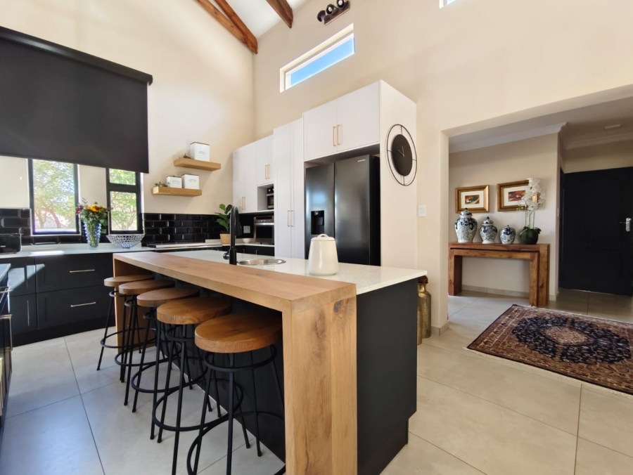 3 Bedroom Property for Sale in Meerhof North West